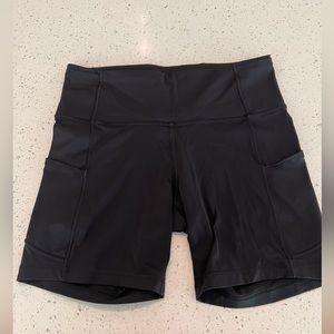 Lululemon Fast and Free Shorts- Size 8- 6” inseam